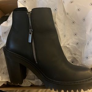 Doc Martin Magdalena heeled boots size 9